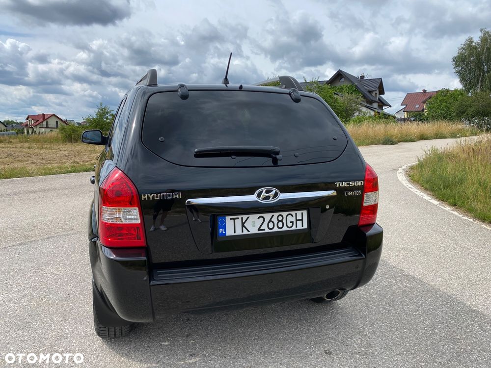 Hyundai Tucson 2.0 2WD GLS Navi - 10