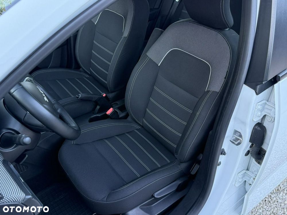 Dacia Sandero - 13