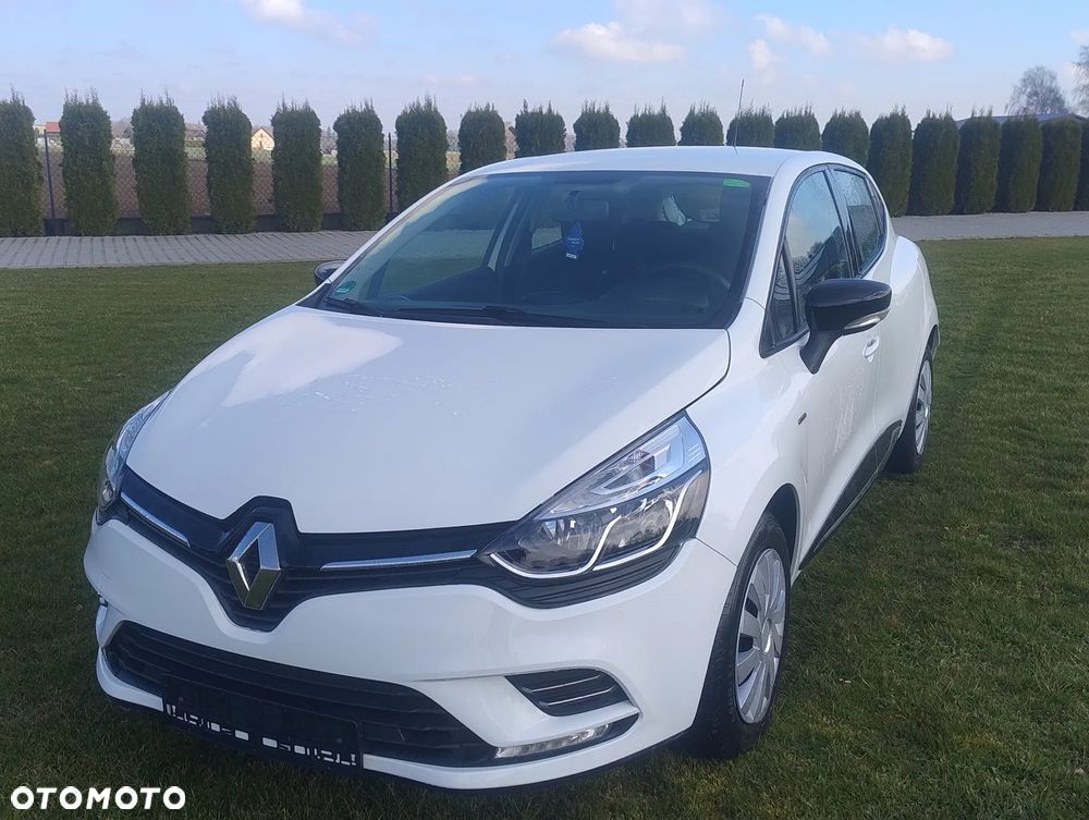 Renault Clio 1.2 16V 75 LIMITED - 13