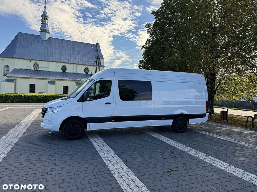 Mercedes-Benz Sprinter - 14