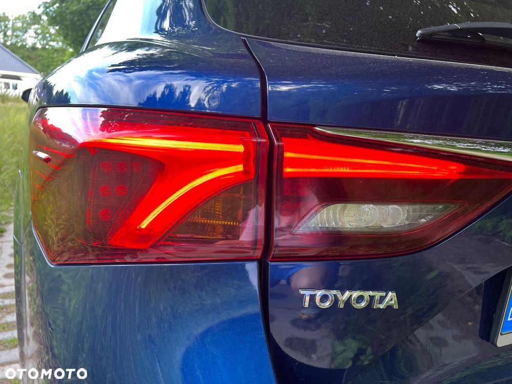 Toyota Avensis 2.0 D-4D Prestige - 27