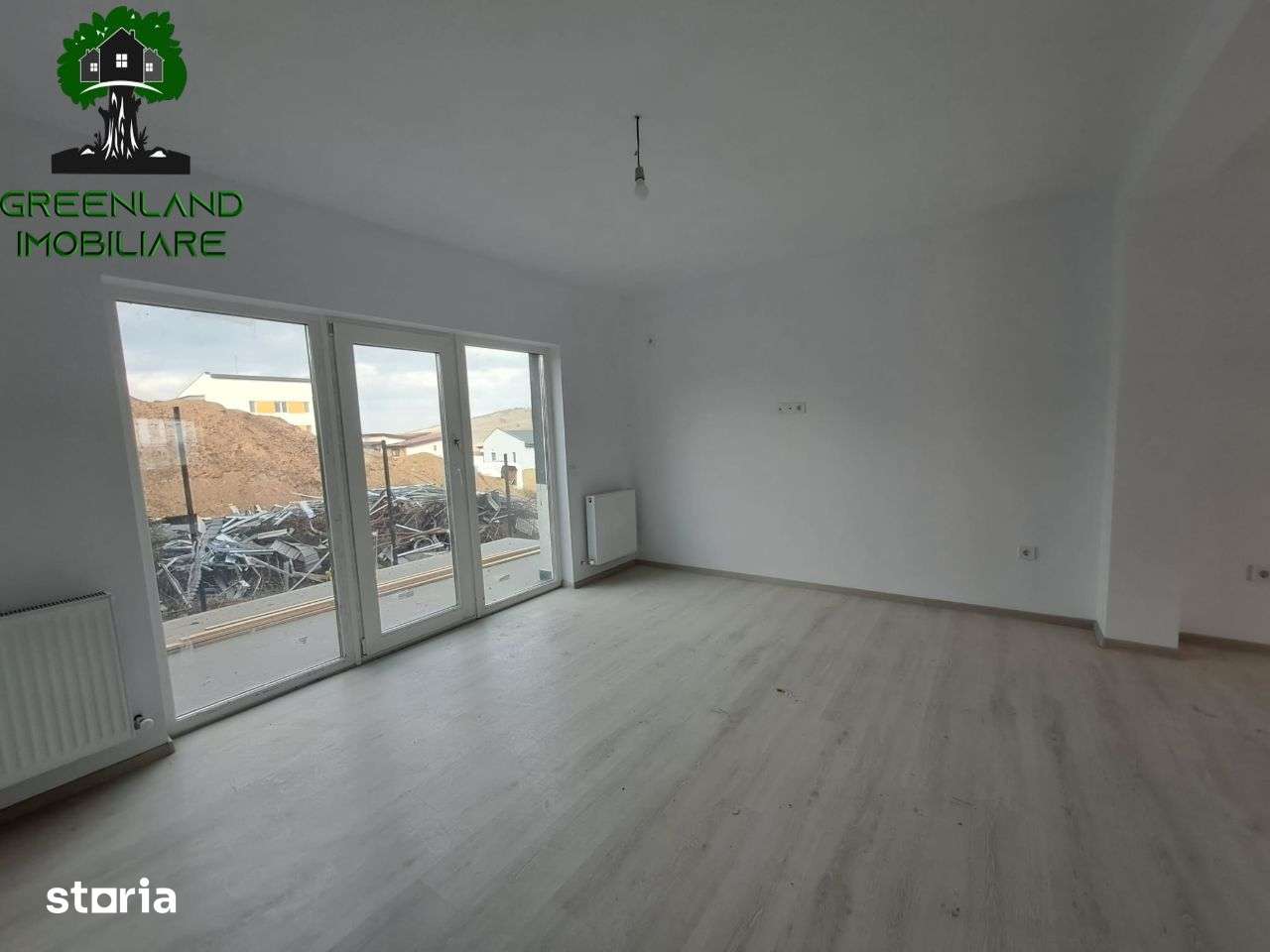 Casa 3 cam,2 bai,90 MP, asfalt, canalizare, RATE DEZVOLTATOR, Rediu - Imagine principală: 5/13