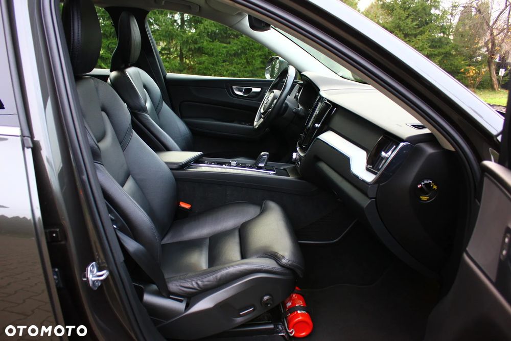 Volvo XC 60 T8 AWD Recharge Geartronic Polestar Engineered - 39