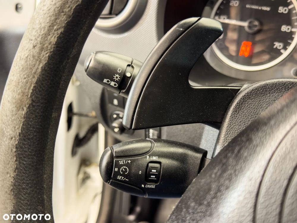 Citroën BERLINGO - 23