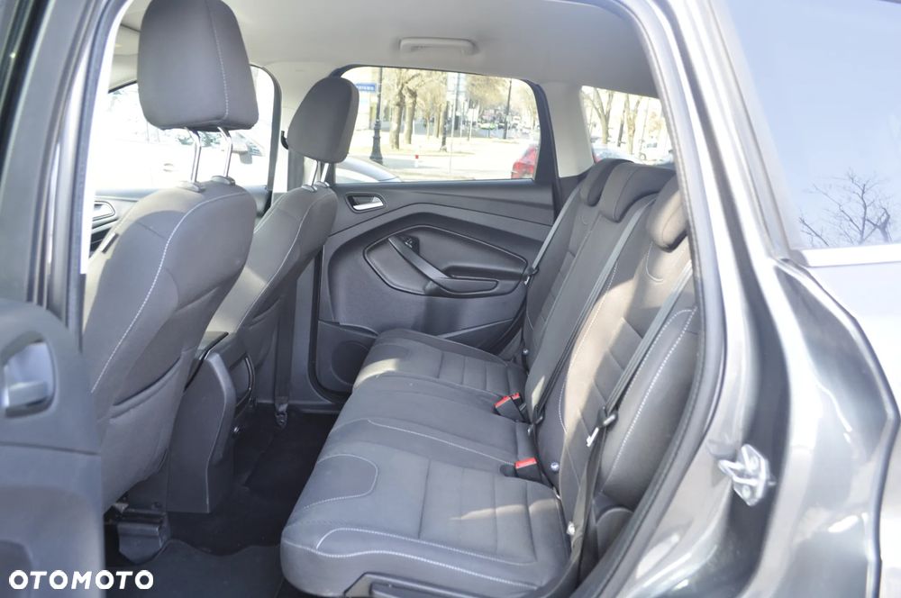 Ford Kuga 1.5 EcoBoost 2x4 Titanium - 15
