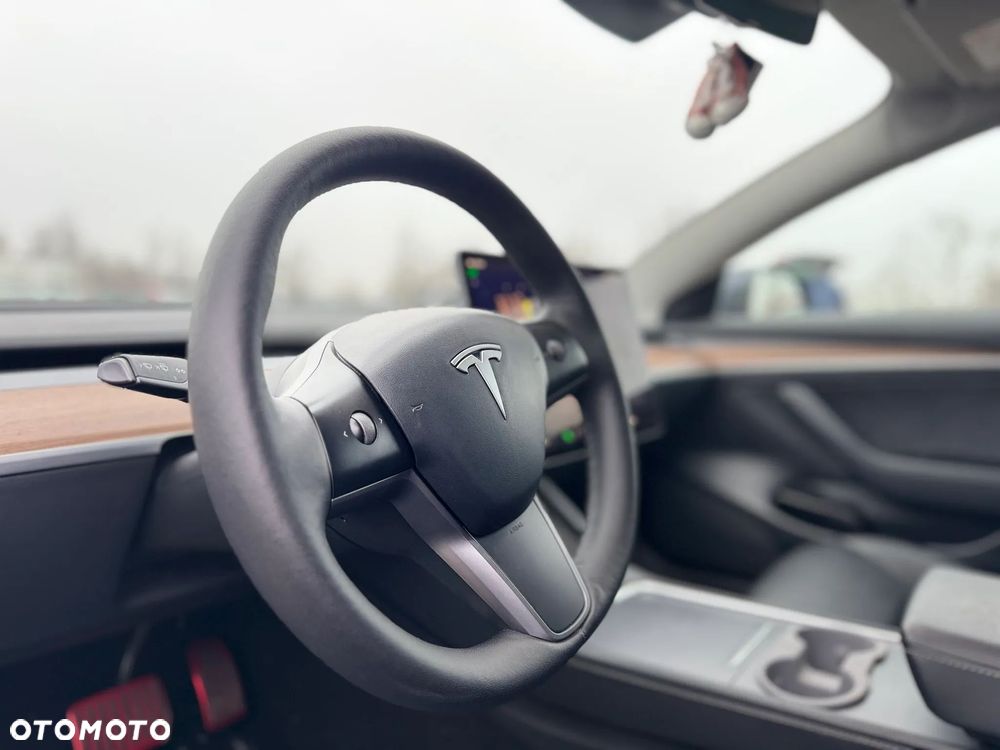 Tesla Model 3 RWD - 34