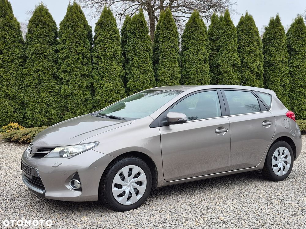 Toyota Auris 1.6 Life - 3