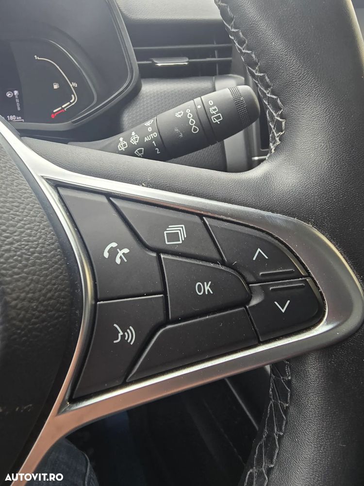 Renault Clio V E-Tech 145 Techno - 16