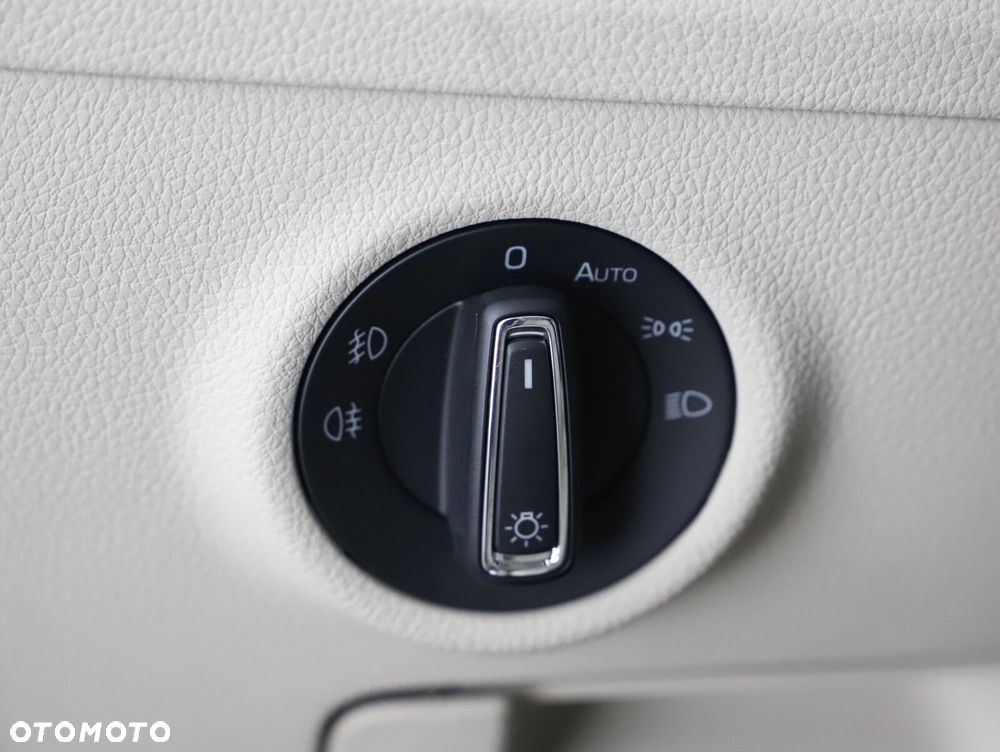 Skoda Superb 2.0 TDI SCR L&K DSG - 21