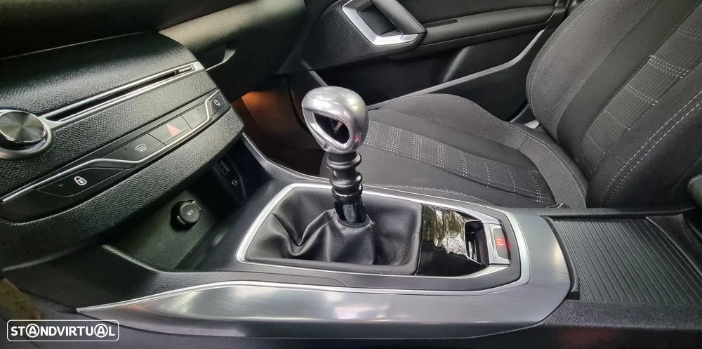 Peugeot 308 1.2 PureTech Allure Full LED - 21