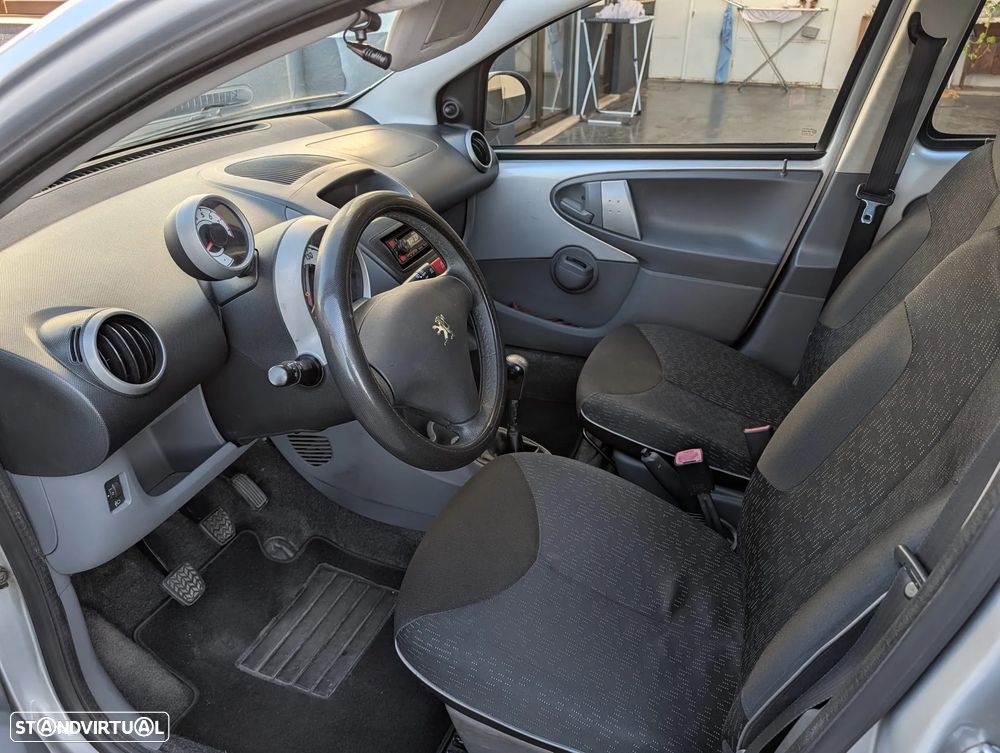 Peugeot 107 1.0 Black&Silver - 11