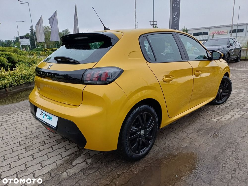 Peugeot 208 - 6
