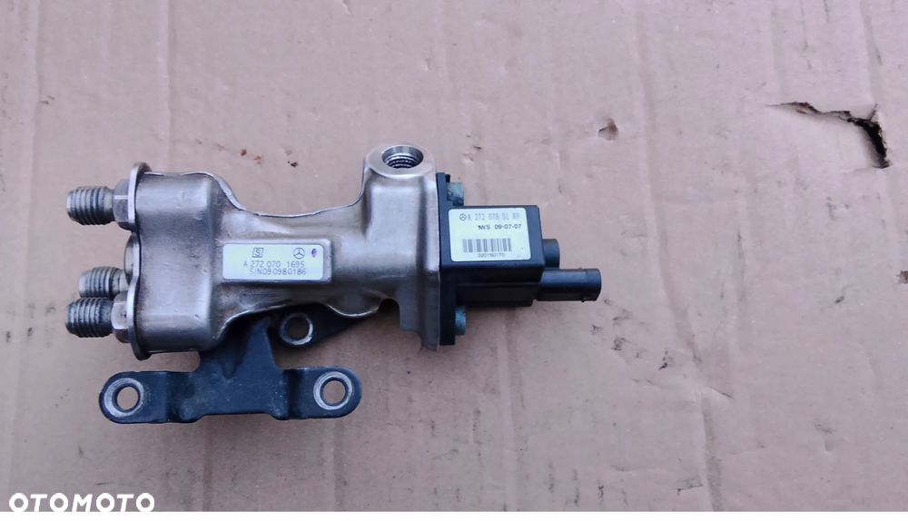 Rozdzielacz, zawór ciśnienia paliwa Mercedes E-klasa W212 W207 E350 3.5 CGI - 3