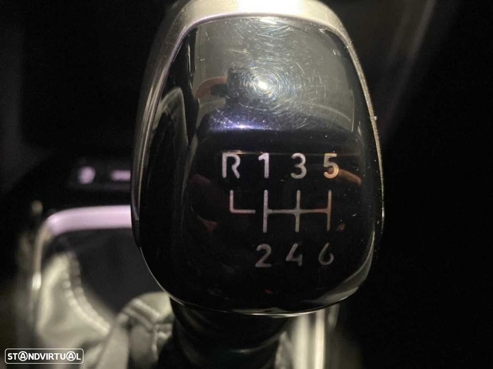 Opel Corsa 1.2 T GS - 16