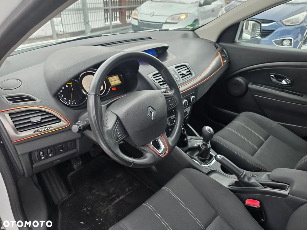 Renault Megane 1.6 16V Color Edition - 5