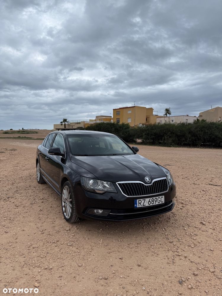 Skoda Superb 3.6 FSI 4x4 Elegance DSG - 2