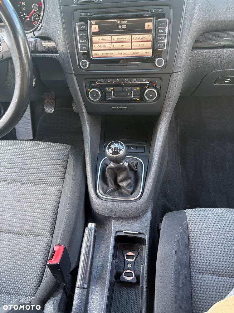 Volkswagen Golf 2.0 TDI DPF Comfortline - 8