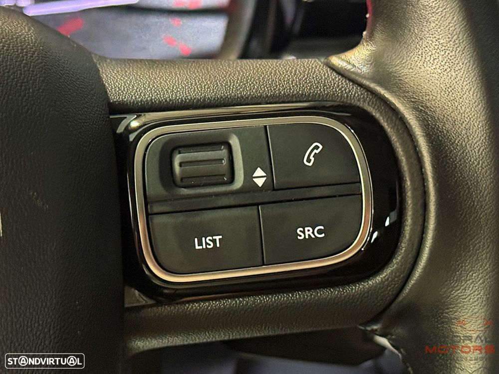 Citroën C3 1.2 PureTech Shine EAT6 - 24