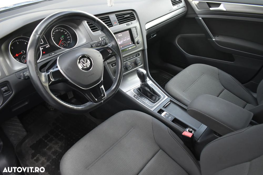 Volkswagen Golf 1.6 TDI DPF BMT DSG Comfortline - 12