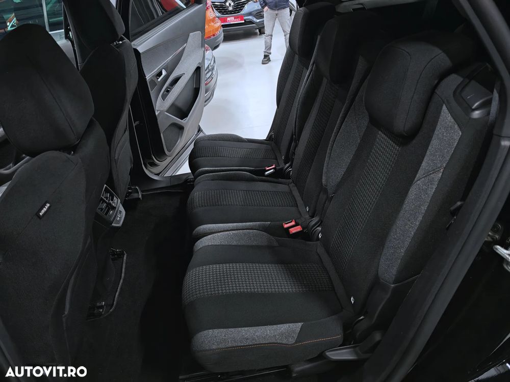 Peugeot 5008 PureTech 130 EAT8 Stop & Start Allure - 29