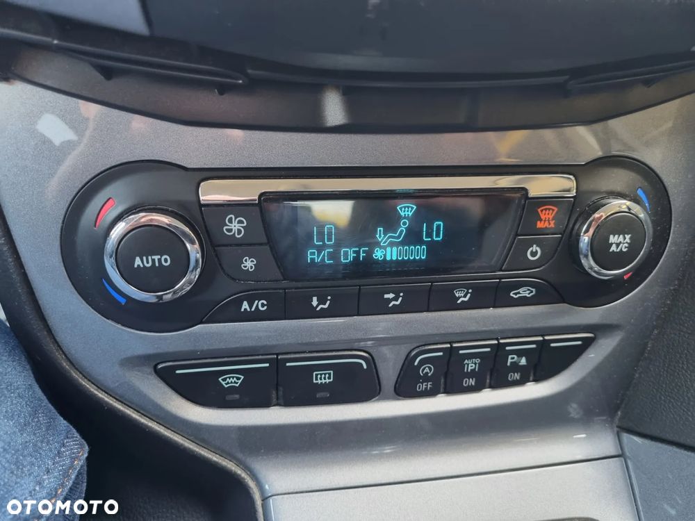 Ford Focus ver-1-6-ecoboost-titanium - 7