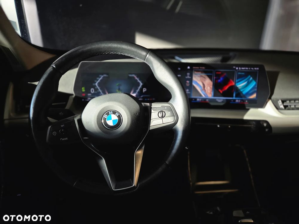 BMW X1 sDrive18i - 11
