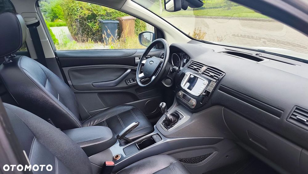 Ford Kuga 2.0 TDCi 4x4 Titanium - 32