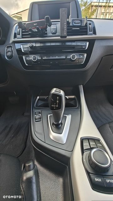 BMW Seria 1 118i - 26