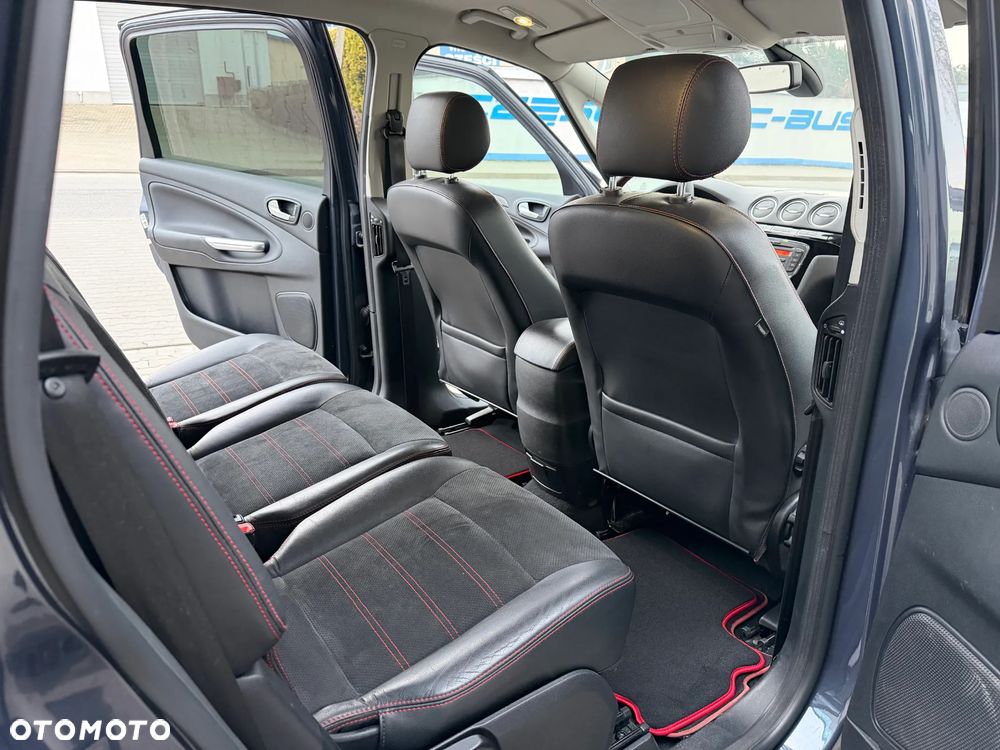 Ford S-Max - 34
