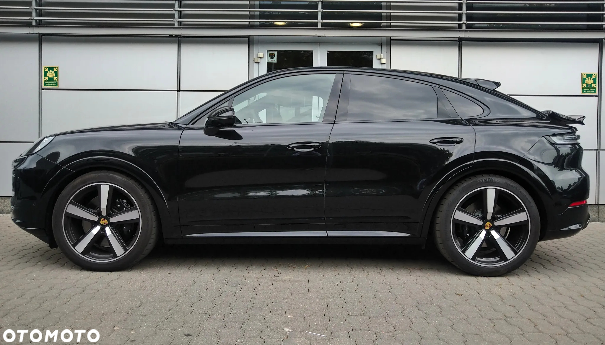 Porsche Cayenne Coupe GTS - 2