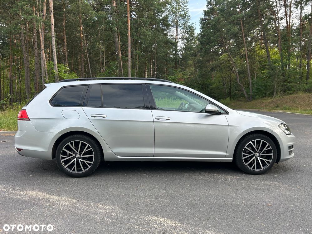 Volkswagen Golf 1.6 TDI BlueMotion Trendline - 4