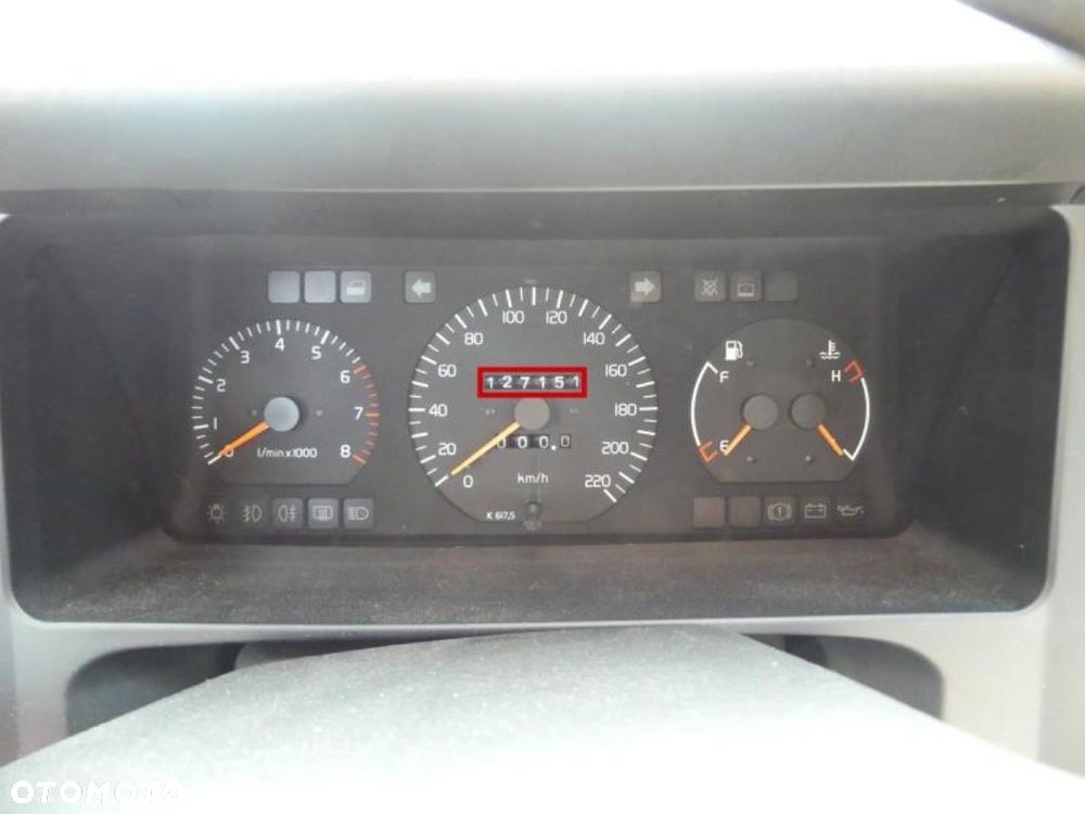 Volvo Seria 400 - 7