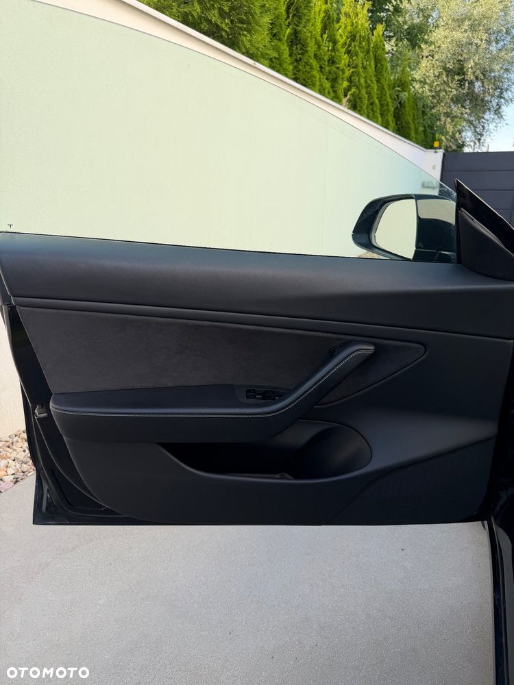 Tesla Model 3 Performance AWD - 15
