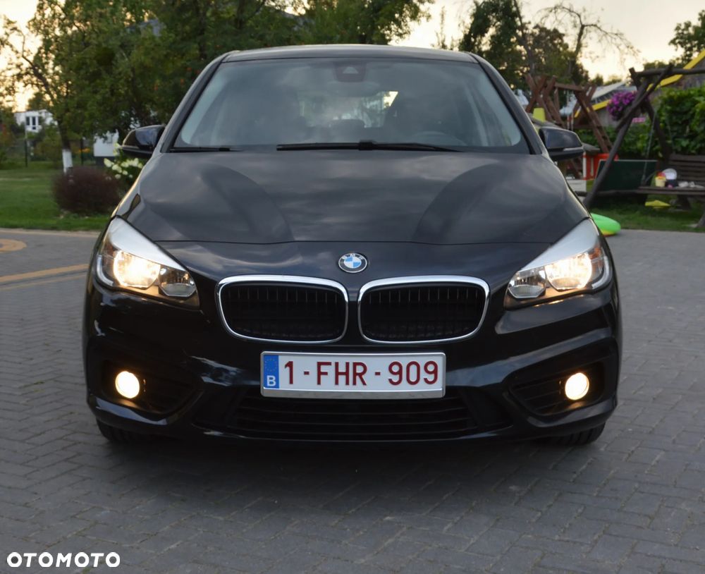 BMW Seria 2 216d - 9