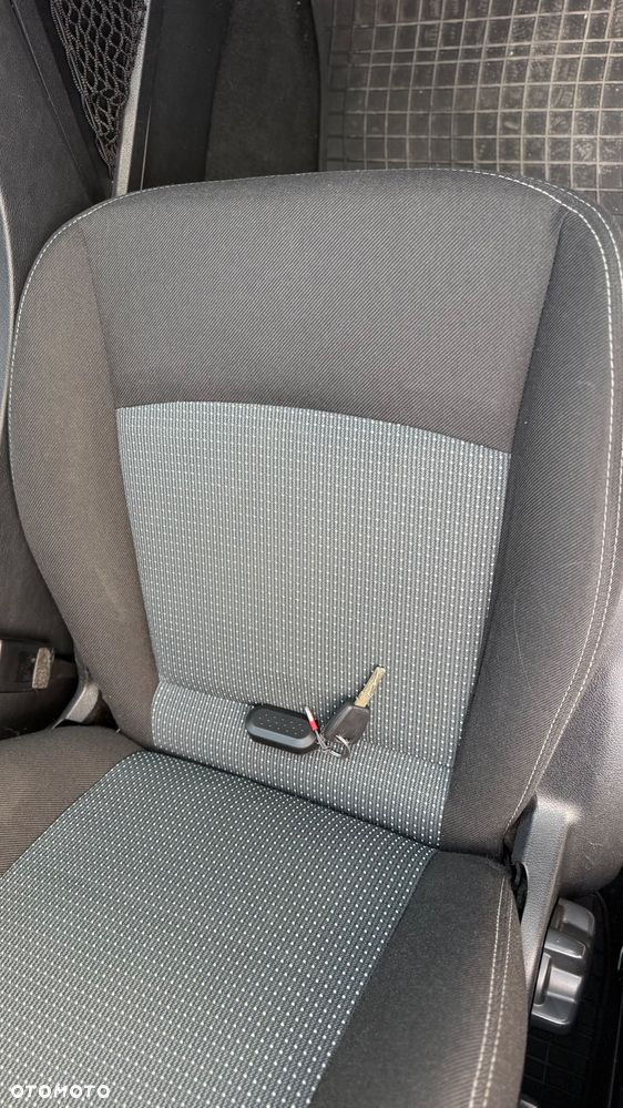 Ford Galaxy 2.0 TDCi Titanium - 9