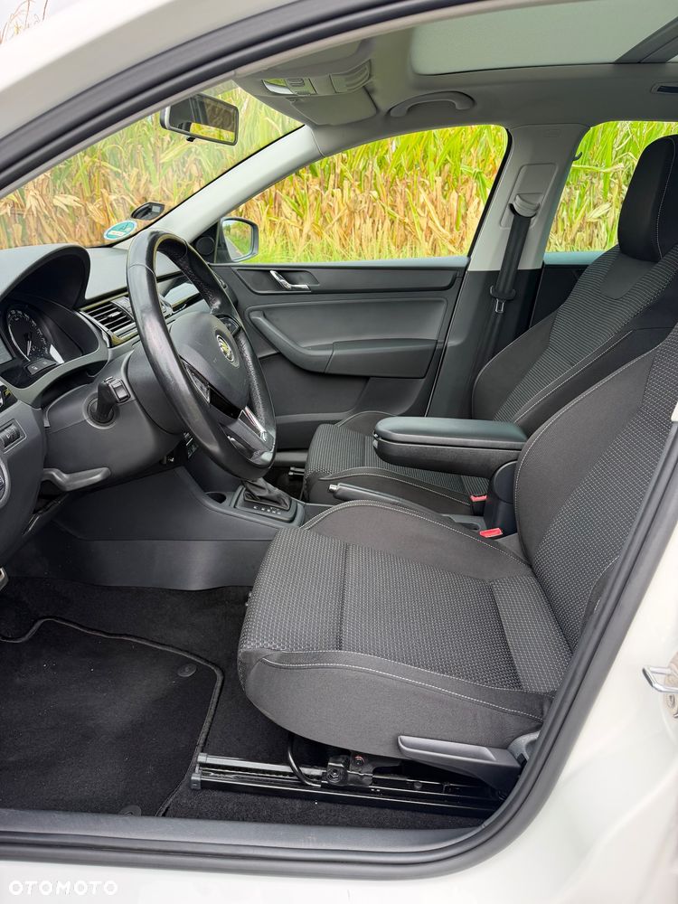 Skoda RAPID - 17