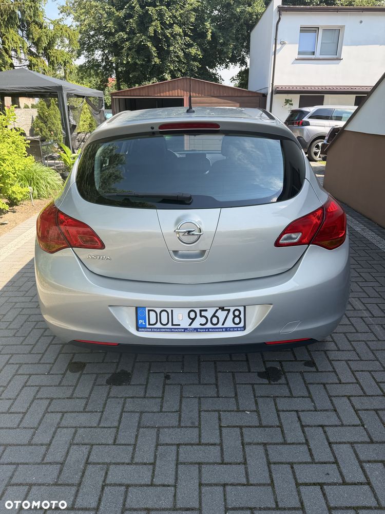 Opel Astra - 3