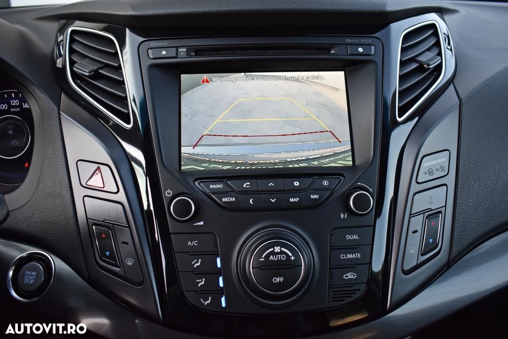 Hyundai i40 i40cw 1.7 CRDi Automatik Premium - 13