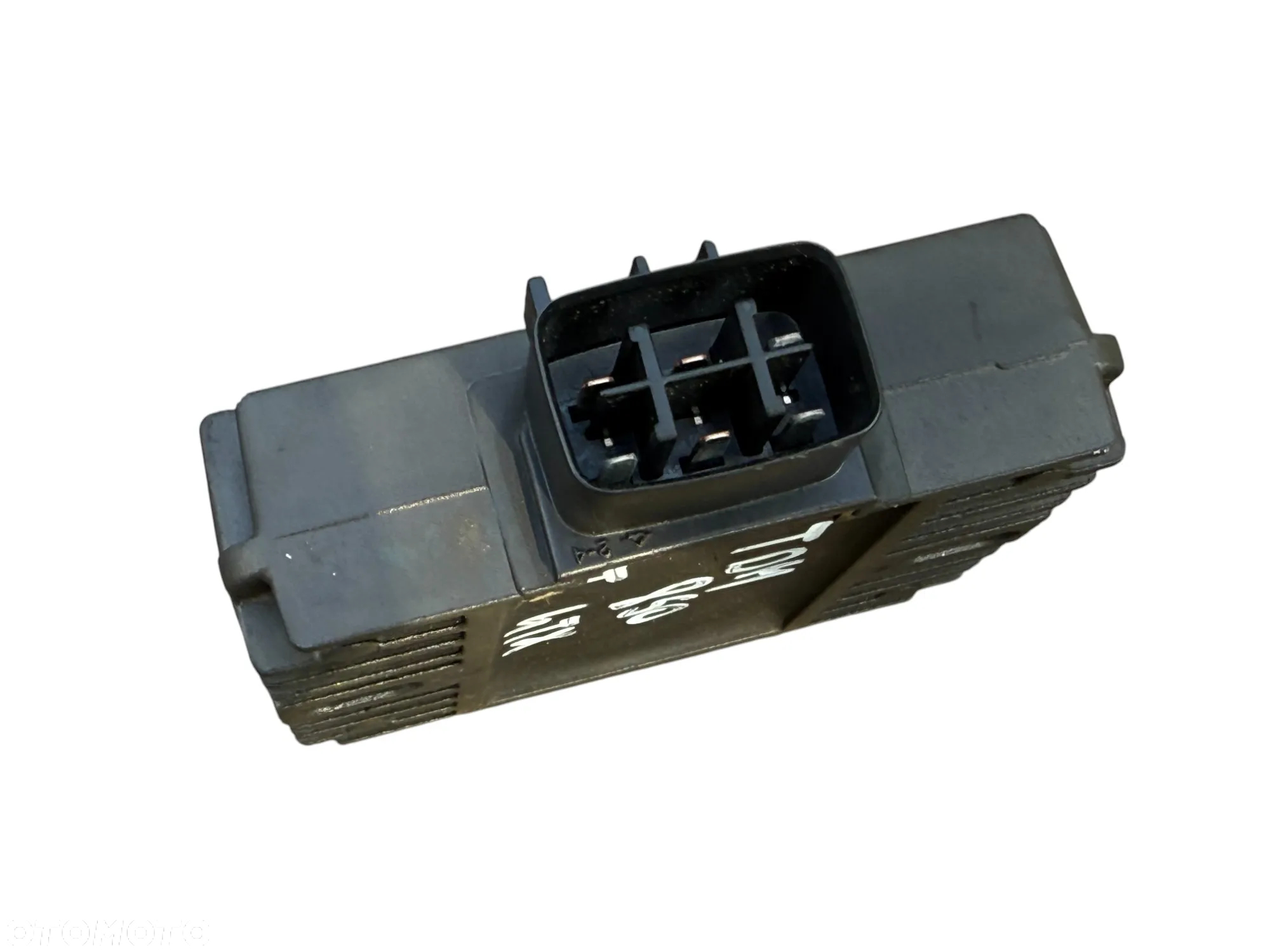 Regulator napięcia   Yamaha TDM 850 4TX - 2