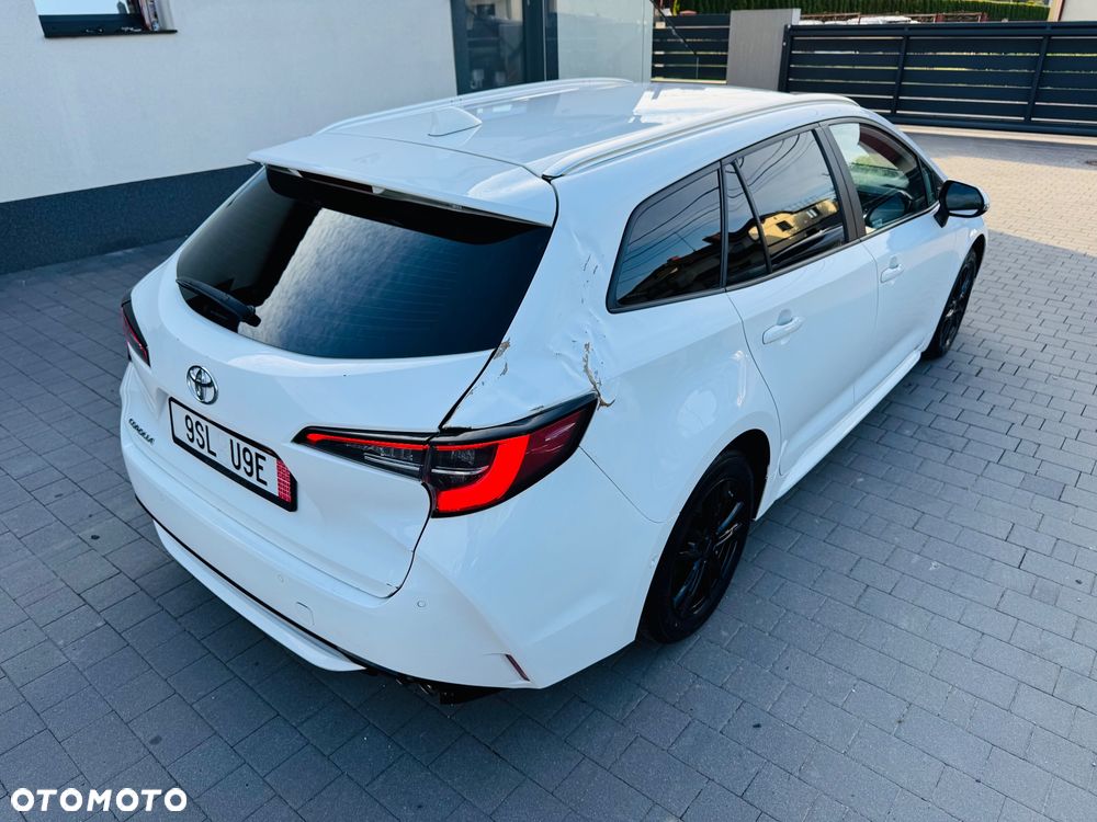 Toyota Corolla 2.0 Lounge - 9