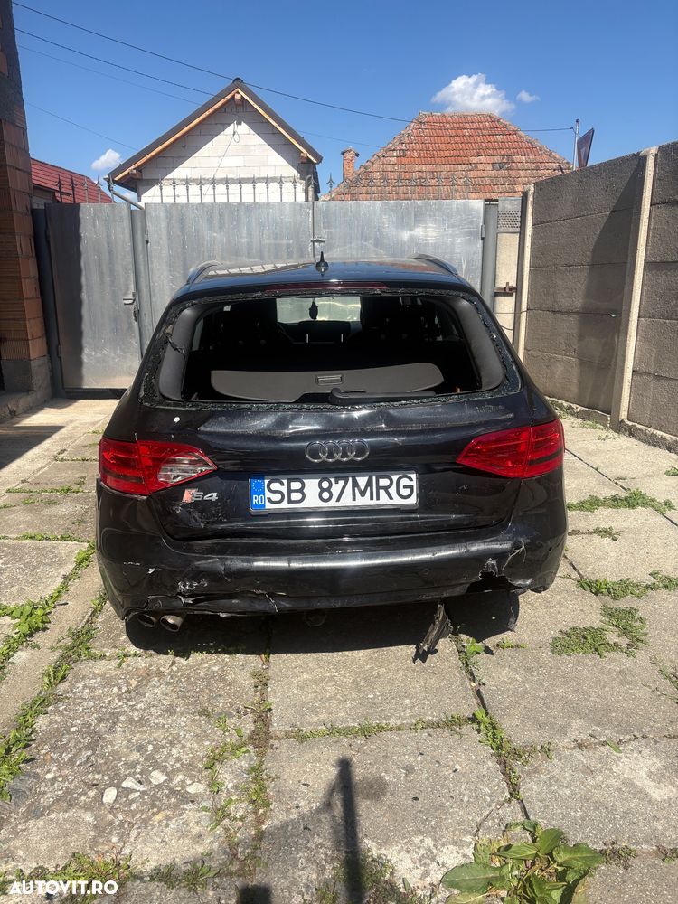 Audi A4 Limuzina 2.0 TDI Multitronic - 2