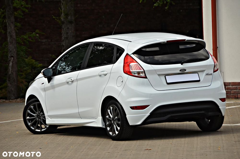 Ford Fiesta 1.5 TDCi ST&St Titanium - 18
