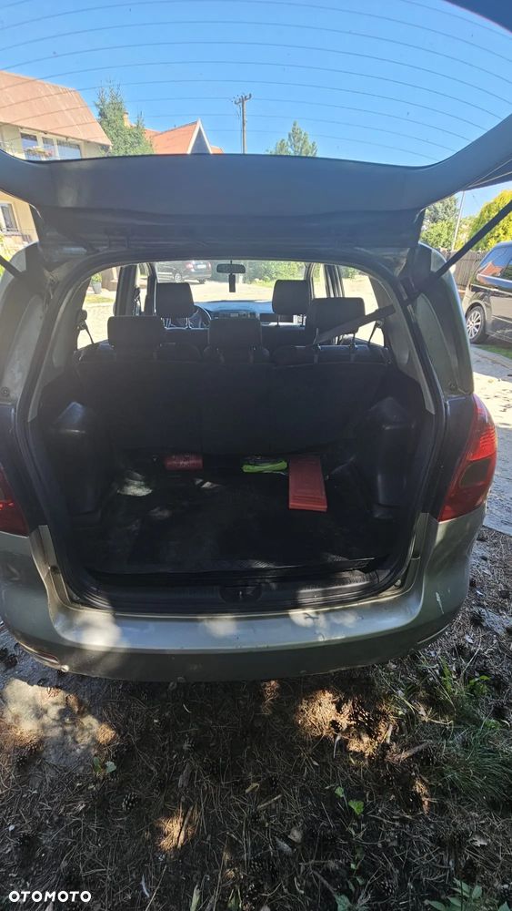 Toyota Corolla Verso 2.0 D-4D Sol - 21