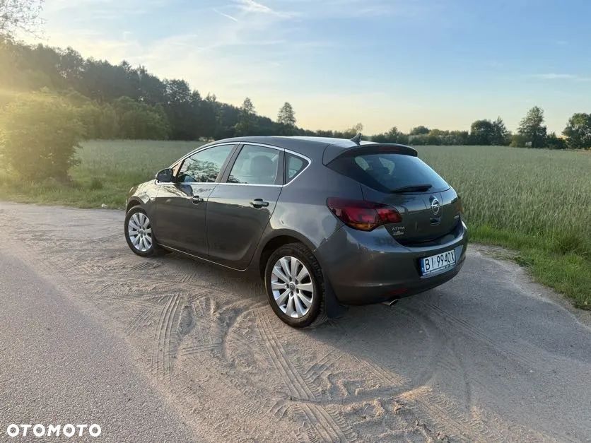 Opel Astra IV 1.6 T Cosmo - 5