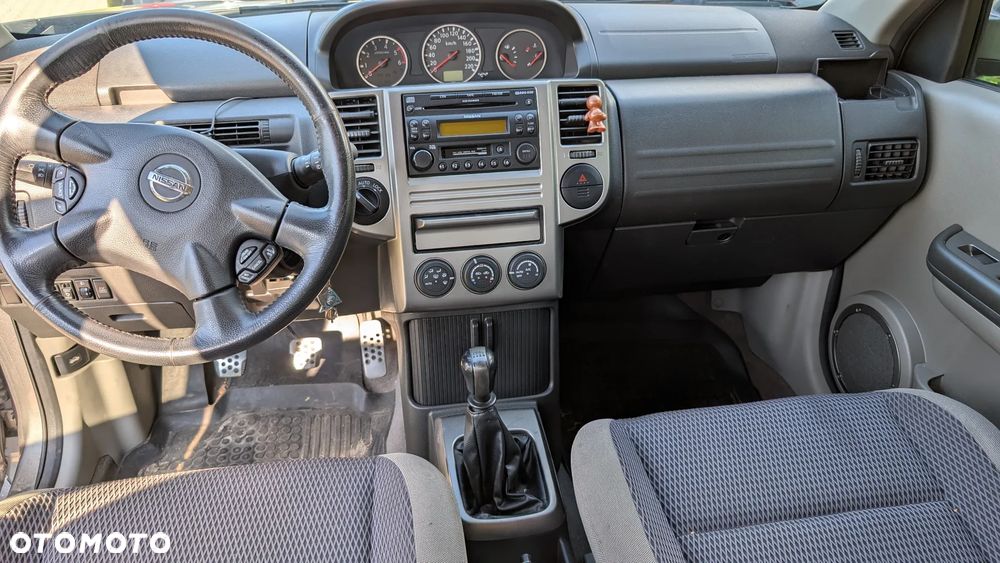 Nissan X-Trail 2.2 dCi 4x4 Columbia - 17