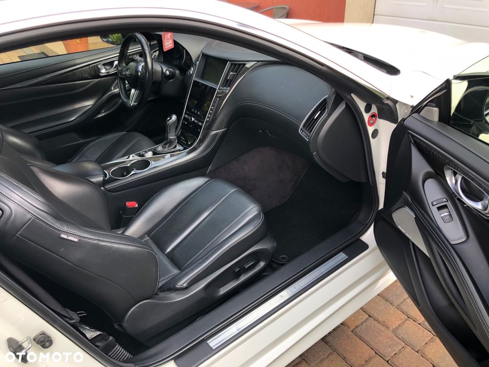 Infiniti Q60 2.0t Premium Tech - 11