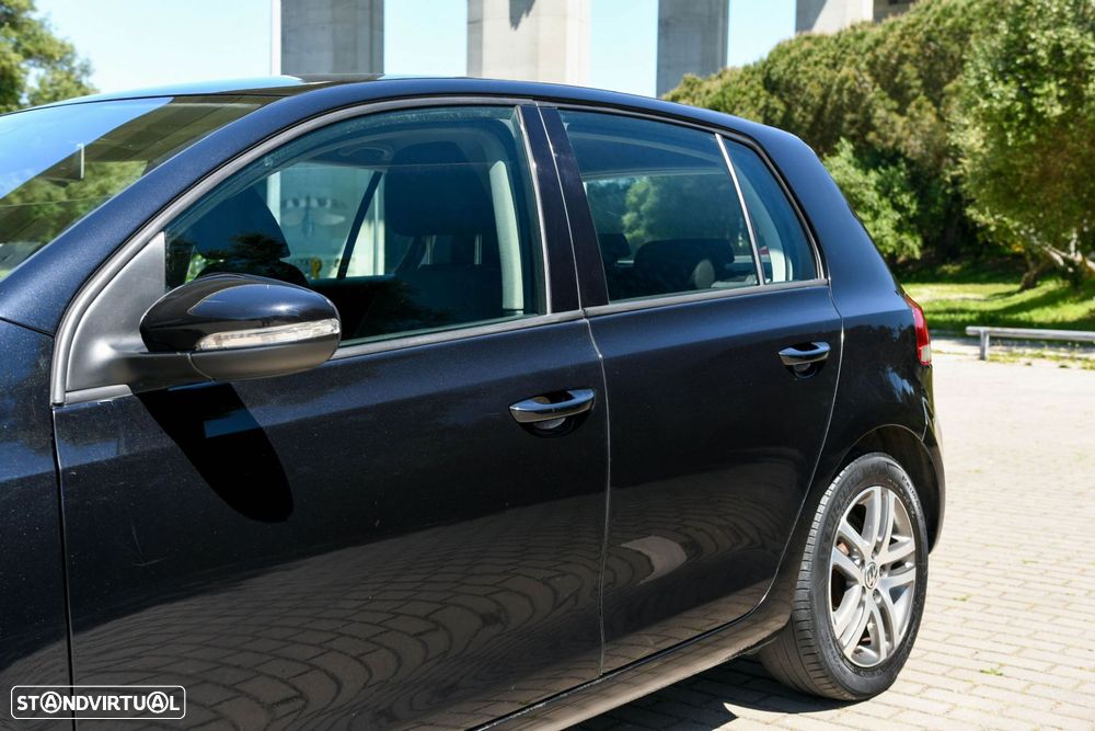 VW Golf 1.6 TDi Confortline DSG - 10