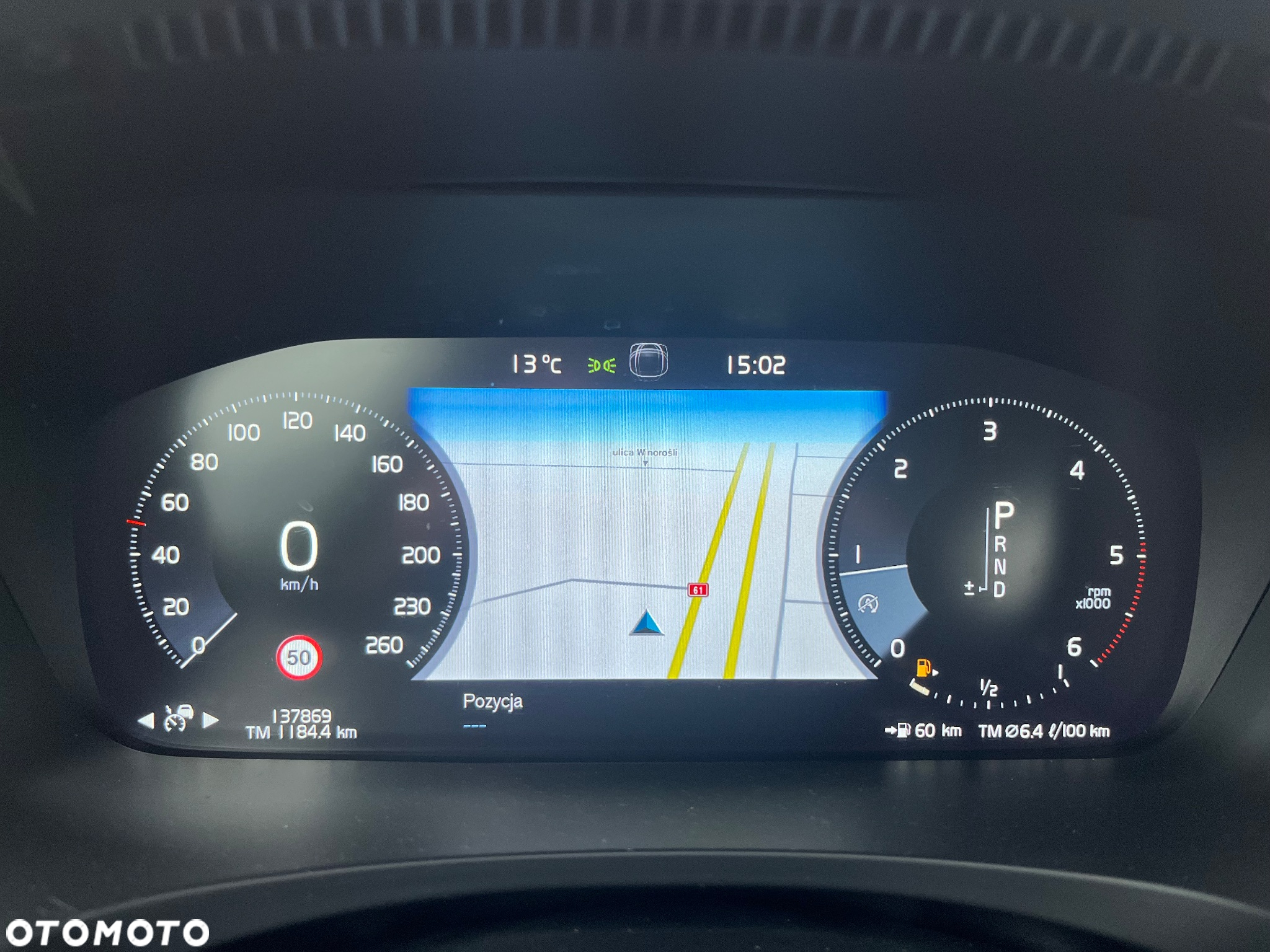 Volvo V90 D4 SCR Momentum Pro - 21