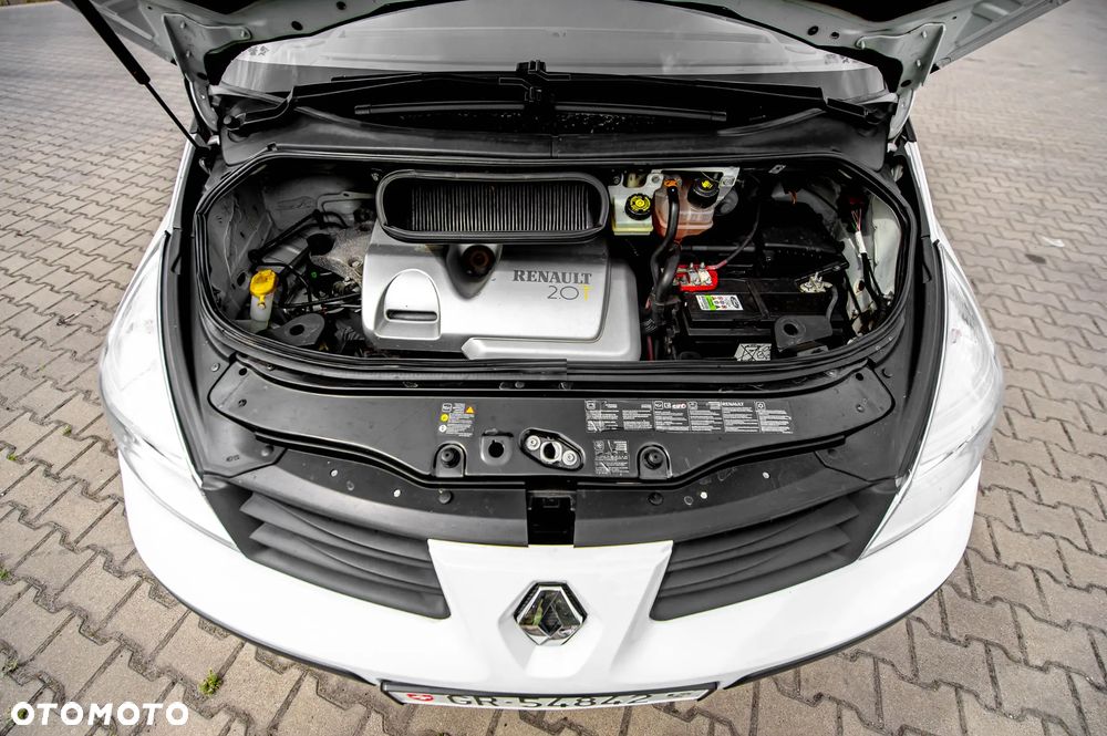 Renault Grand Espace 2.0 Dynamique - 29