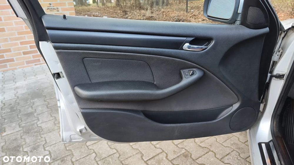 BMW Seria 3 320i Edition Lifestyle - 15